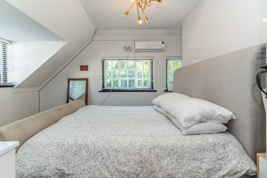 4 Bedroom Property for Sale in Rondebosch Western Cape